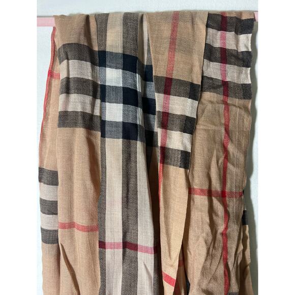 Burberry Patterned Scarf - Picture 3 of 4